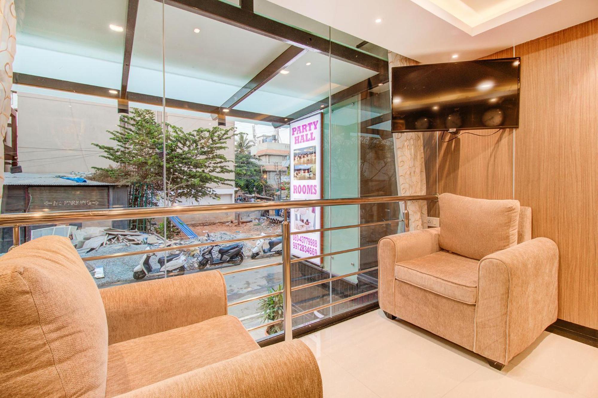 Fabhotel The Royal Suites - Nr Gopalan Innovation Mall Bangalore Exterior foto