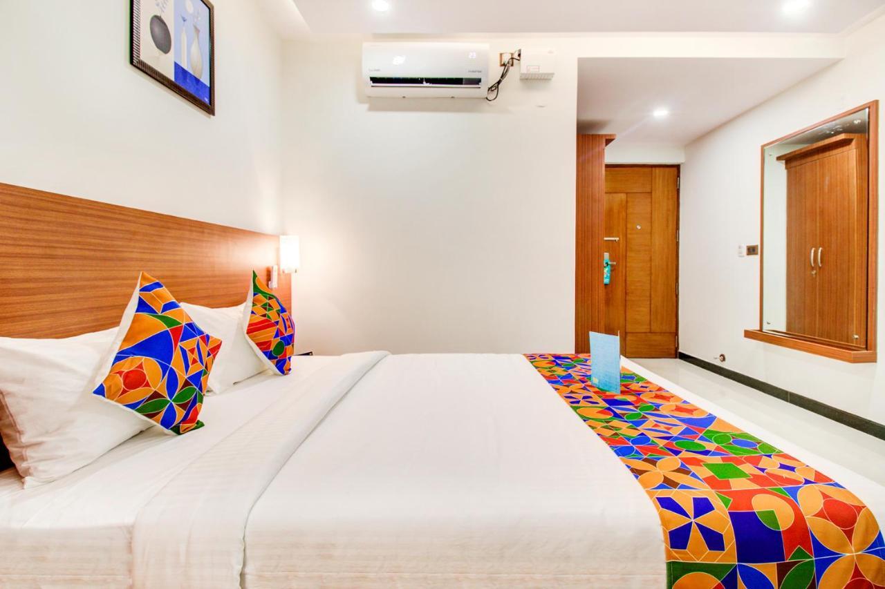 Fabhotel The Royal Suites - Nr Gopalan Innovation Mall Bangalore Exterior foto