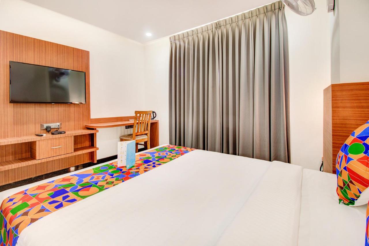 Fabhotel The Royal Suites - Nr Gopalan Innovation Mall Bangalore Exterior foto